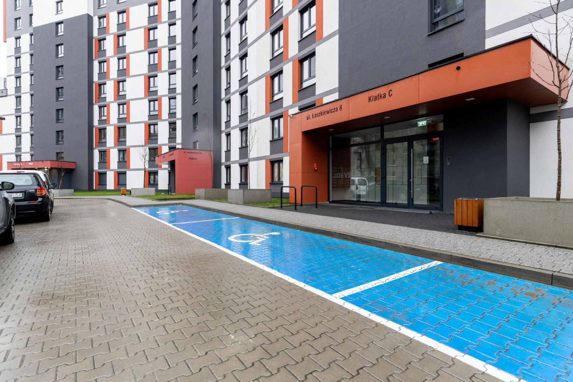 Tauron Modern Apartment